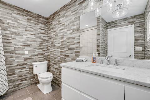2 S329 Madison St, Wheaton, IL 60189 photo 9