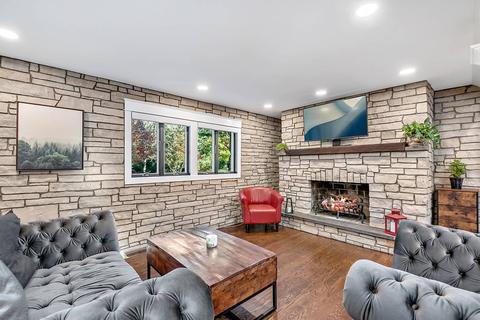 2 S329 Madison St, Wheaton, IL 60189 photo 6