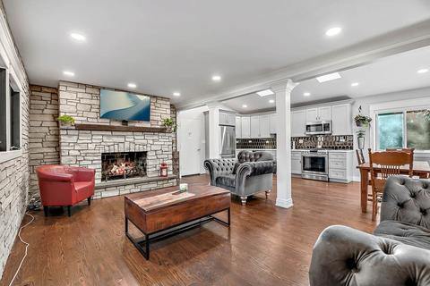 2 S329 Madison St, Wheaton, IL 60189 photo 5