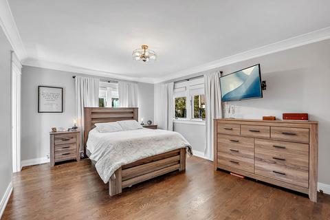 2 S329 Madison St, Wheaton, IL 60189 photo 8