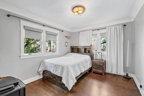 2 S329 Madison St, Wheaton, IL 60189 photo 10