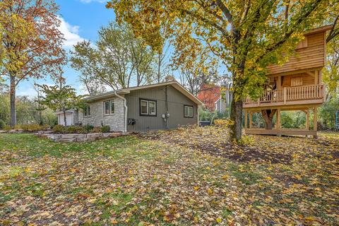 2 S329 Madison St, Wheaton, IL 60189 photo 3