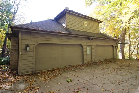 13 Bent Tree Ln, Towanda, IL 61776 photo 2