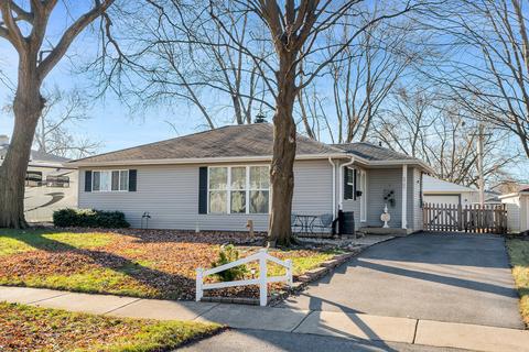 2707 Martin Ln, Rolling Meadows, IL 60008 photo 1