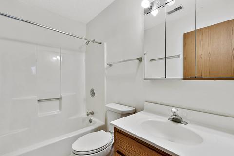 937 E Division St #2D, Lockport, IL 60441 photo 13