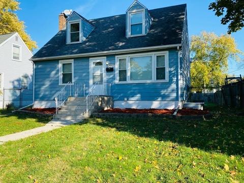 17543 Roy St, Lansing, IL 60438 photo 2
