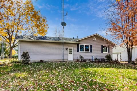 221 E 2nd St, Genoa, IL 60135 photo 22