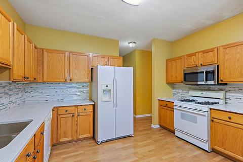 2120 Glacier Ct, Algonquin, IL 60102 photo 9