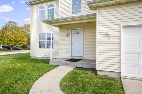 1410 Green Trails Dr, Plainfield, IL 60586 photo 3