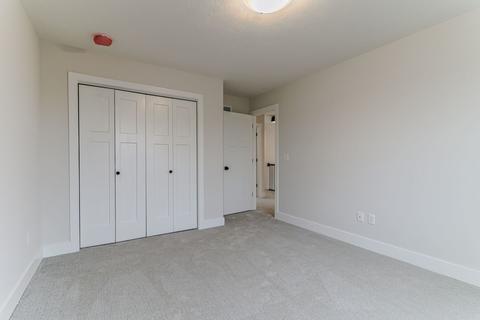 2104 Max Run Dr, Champaign, IL 61822 photo 38