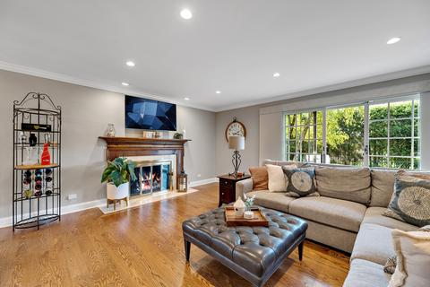 2333 Mohawk Ln, Glenview, IL 60026 photo 7