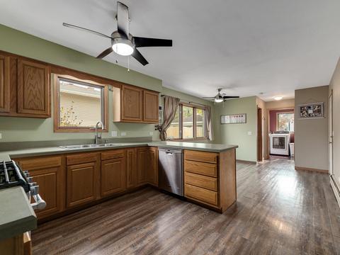 401 E Fullerton Ave, Addison, IL 60101 photo 7
