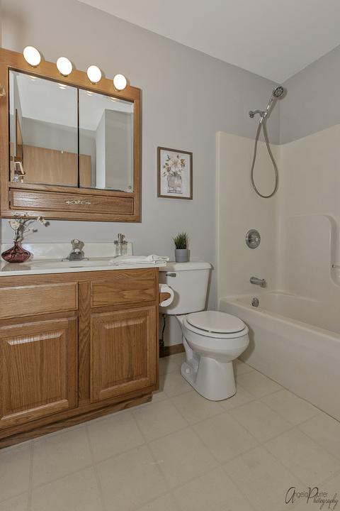 5929 Eaglewood Trl, Mchenry, IL 60050 photo 7