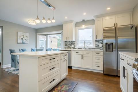 1535 Freeman Rd, Hoffman Estates, IL 60192 photo 11