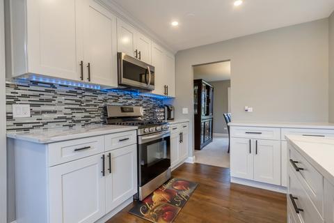 1535 Freeman Rd, Hoffman Estates, IL 60192 photo 12