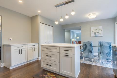 1535 Freeman Rd, Hoffman Estates, IL 60192 photo 13