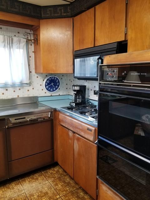 16429 Hermitage Ave, Markham, IL 60428 photo 4