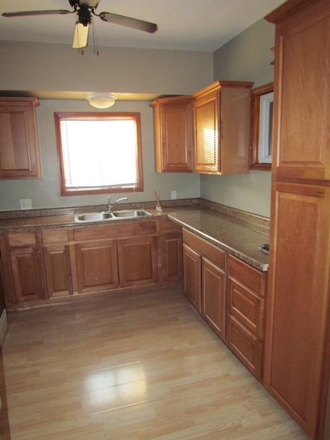 616 Pierce St, Aurora, IL 60505 photo 4