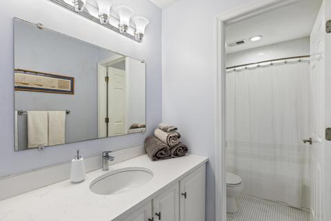 2132 Dewes St, Glenview, IL 60025 photo 22