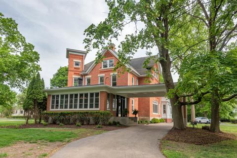 31 W141 Army Trail Rd, Wayne, IL 60184 photo 1