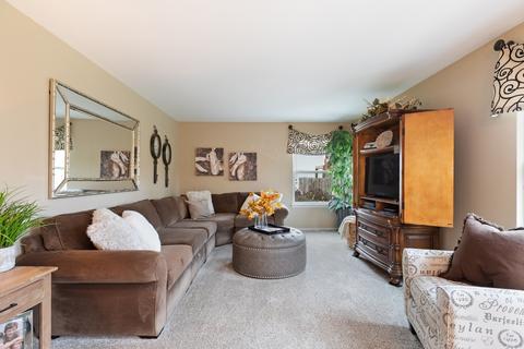 11700 Cape Cod Ln, Huntley, IL 60142 photo 5