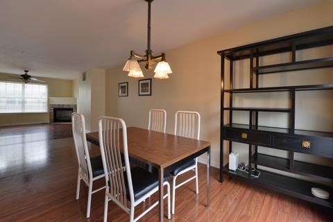 1913 S Austrian Pine St, Lockport, IL 60441 photo 4