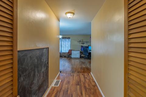 909 Warren St, Chenoa, IL 61726 photo 23