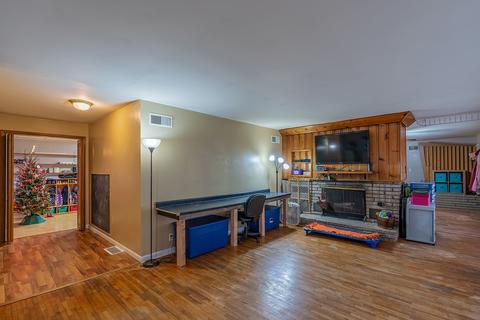 909 Warren St, Chenoa, IL 61726 photo 25
