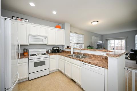 803 Daniel Dr, Minooka, IL 60447 photo 7