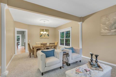 712 Williamsburg Ave, Gurnee, IL 60031 photo 15