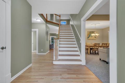 712 Williamsburg Ave, Gurnee, IL 60031 photo 10
