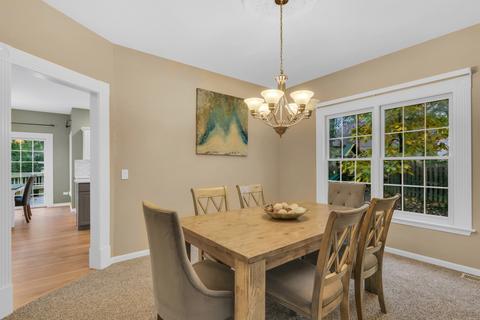712 Williamsburg Ave, Gurnee, IL 60031 photo 16