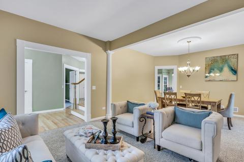 712 Williamsburg Ave, Gurnee, IL 60031 photo 13