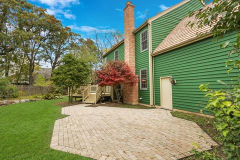 712 Williamsburg Ave, Gurnee, IL 60031 photo 8