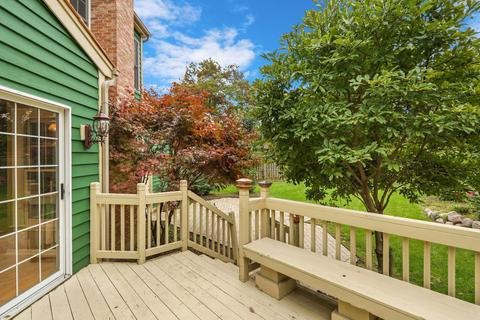 712 Williamsburg Ave, Gurnee, IL 60031 photo 26