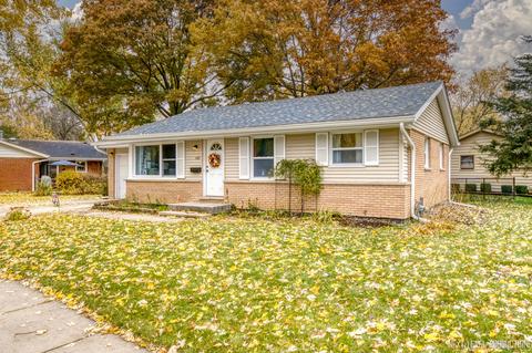 1185 Algonquin Dr, Elgin, IL 60120 photo 1