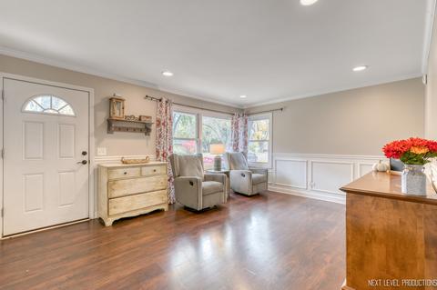 1185 Algonquin Dr, Elgin, IL 60120 photo 3