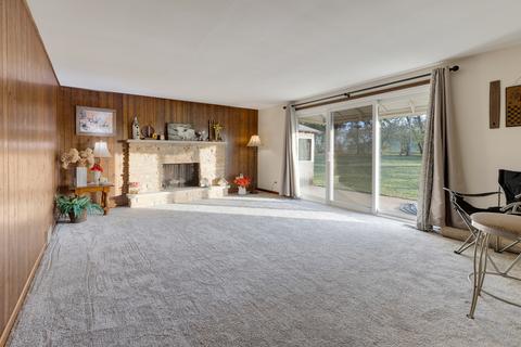 32 W621 Hecker Dr, Dundee, IL 60118 photo 3