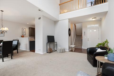2944 Falling Waters Dr, Lindenhurst, IL 60046 photo 5
