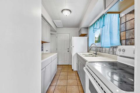 715 S Wall St, Kankakee, IL 60901 photo 9
