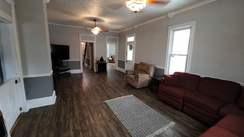 401 E Jefferson St, Clinton, IL 61727 photo 5