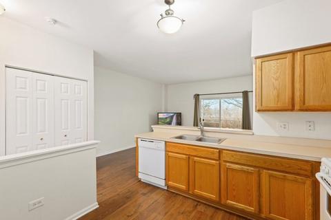 4136 Oak Tree Ln, Plainfield, IL 60586 photo 8