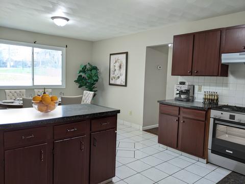 6 Haven Ct, Freeport, IL 61032 photo 4