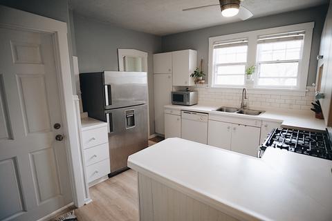 415 Park St, Elgin, IL 60120 photo 7