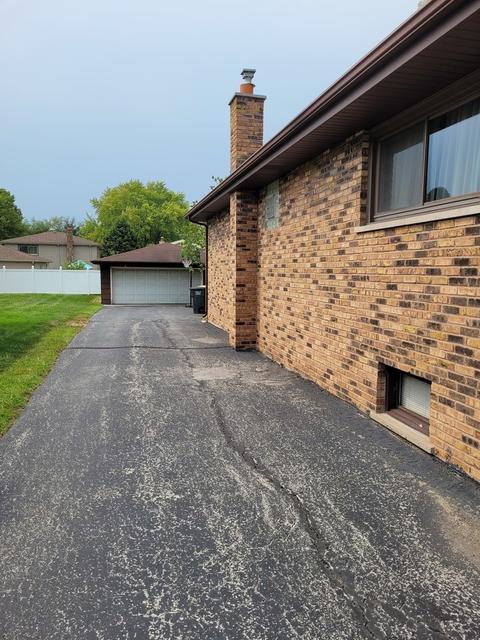 17826 Dekker Ave, Lansing, IL 60438 photo 2