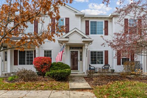 2321 Reflections Dr, Aurora, IL 60502 photo 1