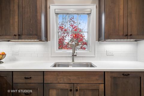 2425 Noyes St, Evanston, IL 60201 photo 14