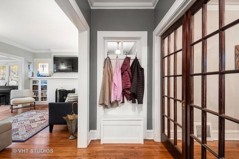 2425 Noyes St, Evanston, IL 60201 photo 3
