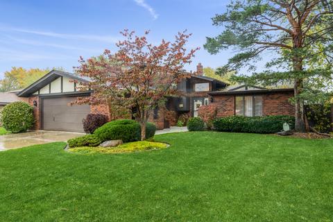 17957 Maple St, Lansing, IL 60438 photo 1