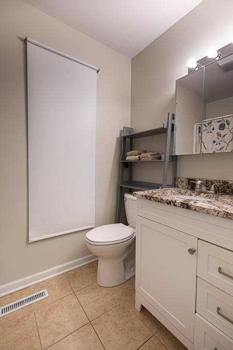 5715 Greenview Rd, Oakwood Hills, IL 60013 photo 13
